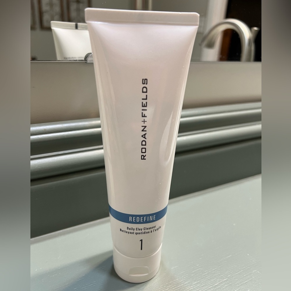 Rodan + Fields Redefine Daily Clay Cleanser